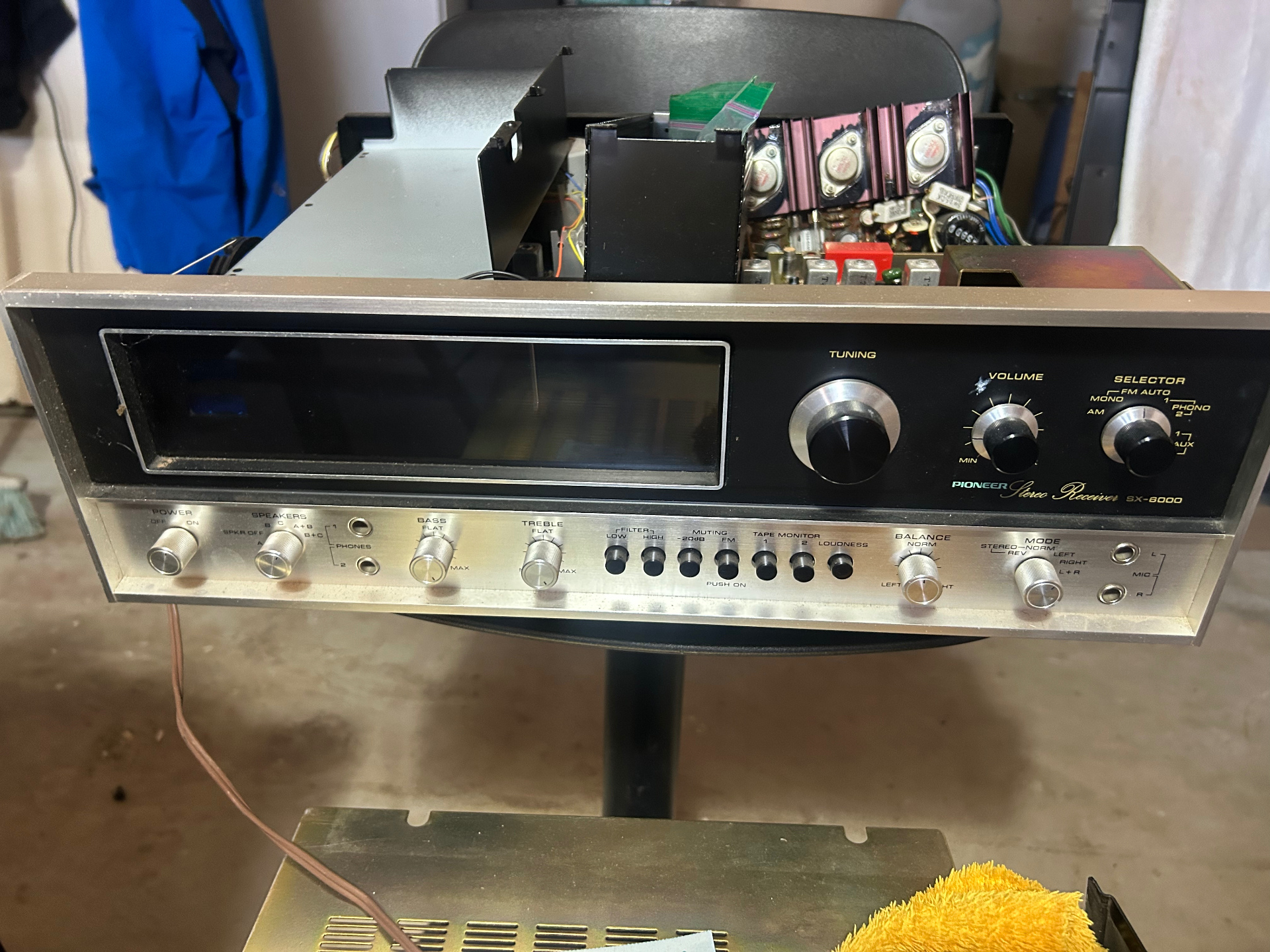 Vintage stereo receiver front panel